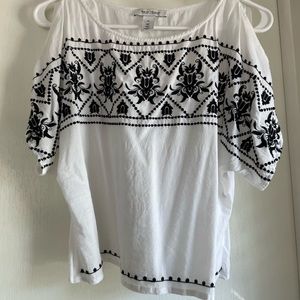 White House black market top